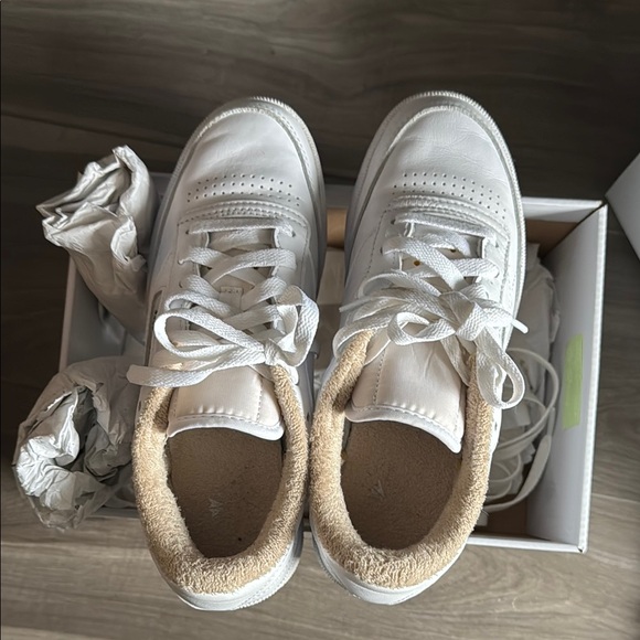 Reebok x JJJJound White Sneakers - Picture 5 of 7